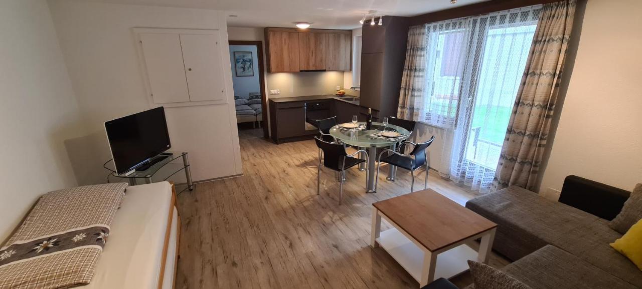 Apartmenthaus Sunshine Saas-Grund Esterno foto